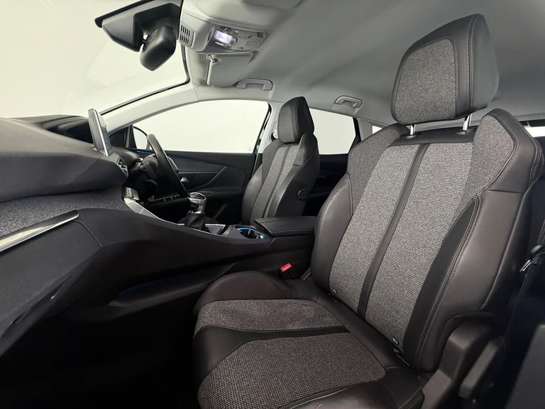 2018 Peugeot 3008 1.2 PureTech Allure Euro 6 (s/s) 5dr HATCHBACK Petrol Manual