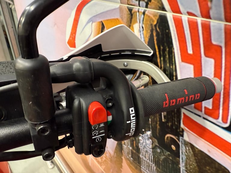 AJP PR7 (650cc) 2025 NEW
