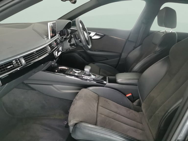 2019 Audi A4 35 TFSI Black Edition 5dr S Tronic ESTATE PETROL Automatic