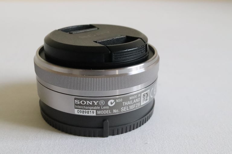 SONY E 16mm F/2.8 SEL16F28 E-Mount Wide Angle