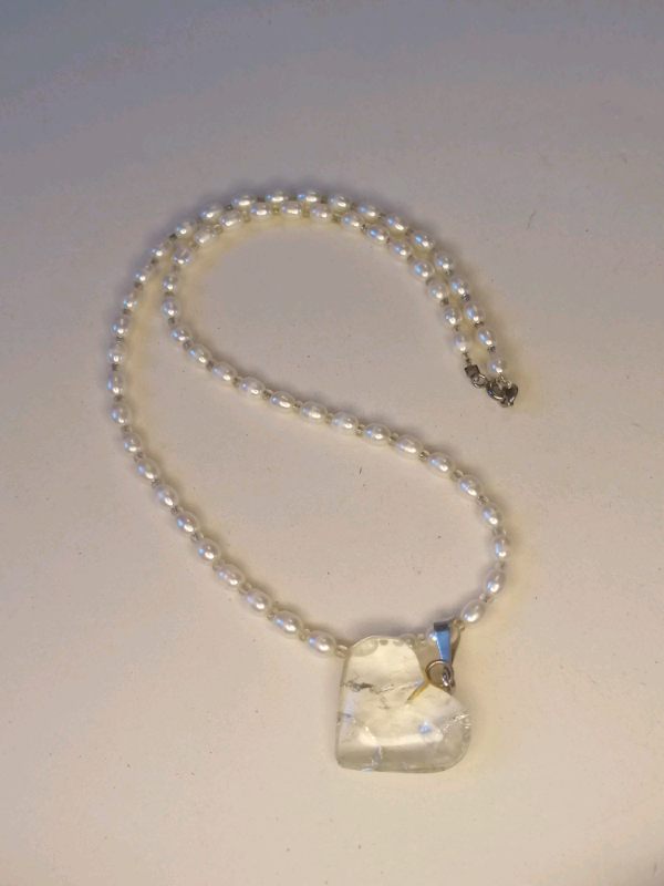 9inch pearl necklace with heart. 