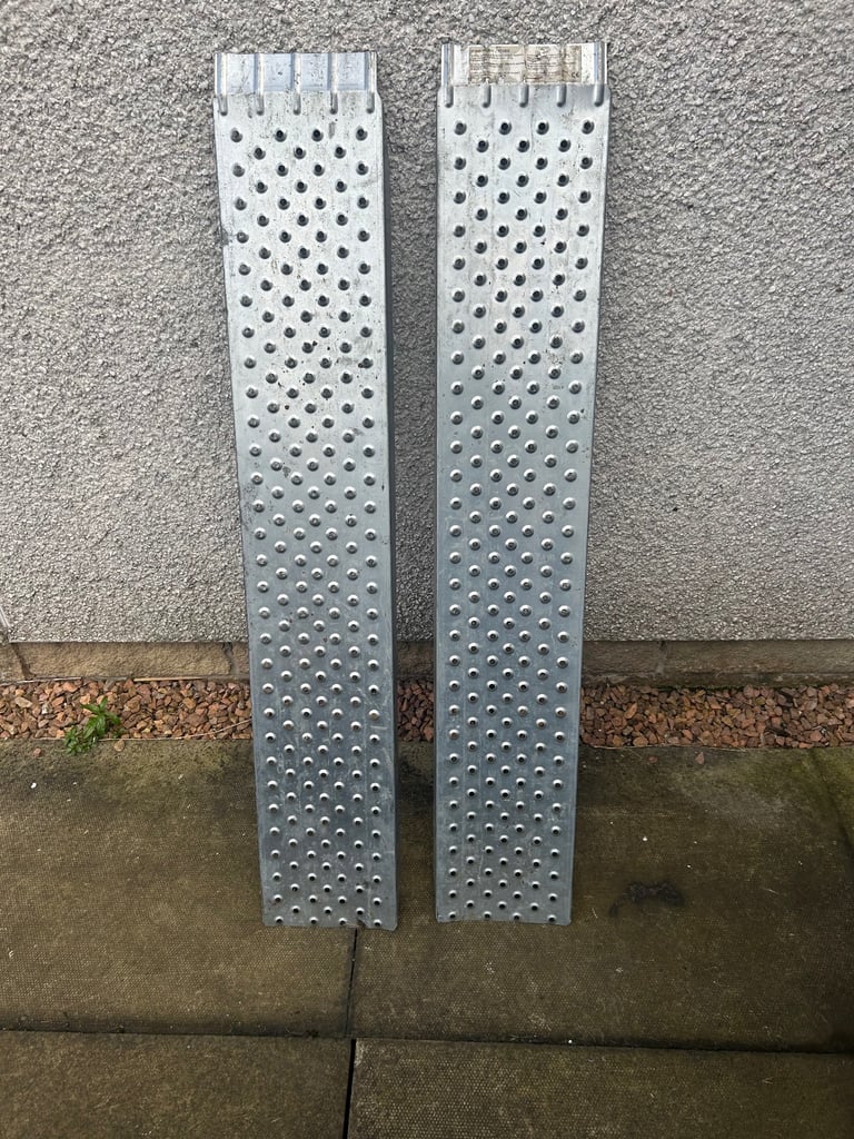 Pair of loading ramps 400kg