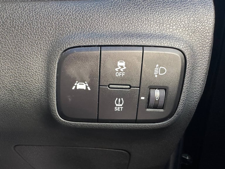 2022 Hyundai i10 1.0 MPi SE Connect 65ps 5dr Hatchback PETROL Manual