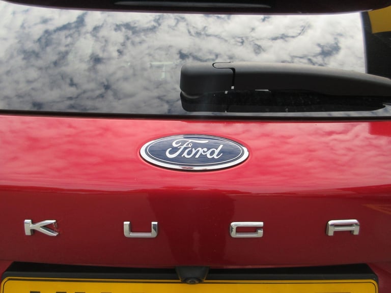 2022 Ford Kuga Kuga Titanium 5 Door 1.5L EcoBlue 120PS FWD 6 Speed Manual HATCHBACK Diesel Manual