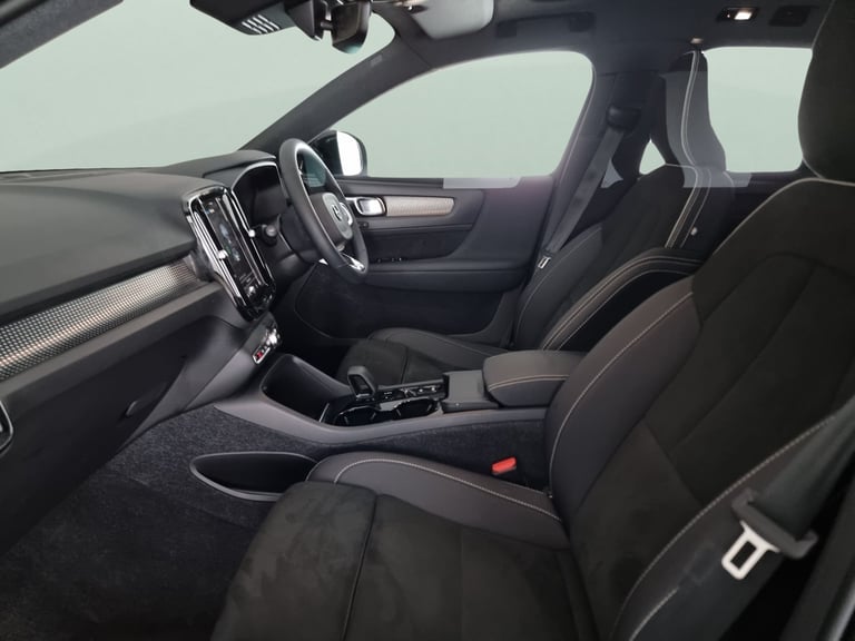2022 Volvo XC40 2.0 B4 MHEV Ultimate SUV 5dr Petrol Hybrid DCT Auto Euro 6 (s/s) (197 ps) - Suv H...