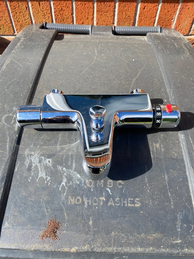 Bath filler thermostat 