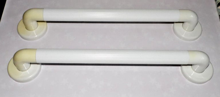 2 x DISABILITY AIDS ORIGINAL OT SPEC 18" FLUTED GRAB RAIL RIBBED BATH ...
