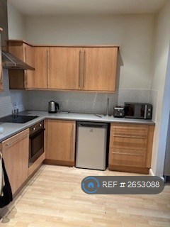 2 bedroom flat in Nightingale House, Nottingham, NG3 (2 bed) (#2653088)