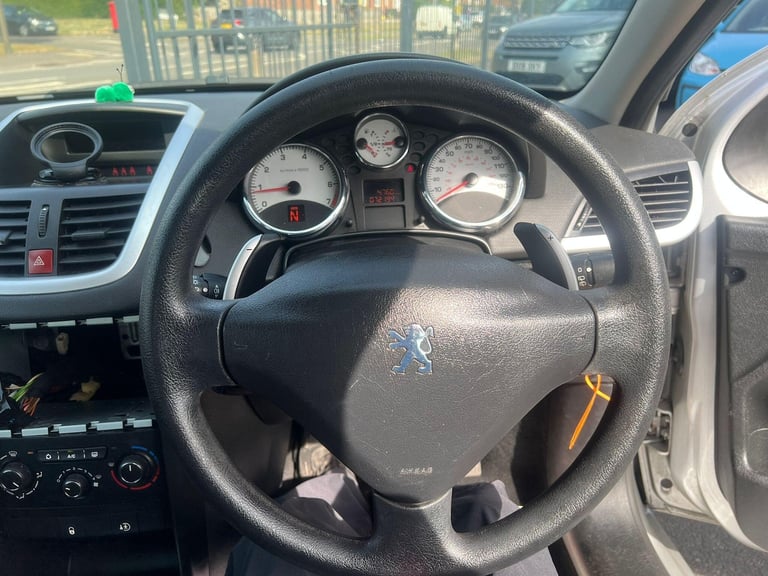 2010 Peugeot 207 1.4 16v S 5dr [AC] 2-Tronic HATCHBACK PETROL Automatic