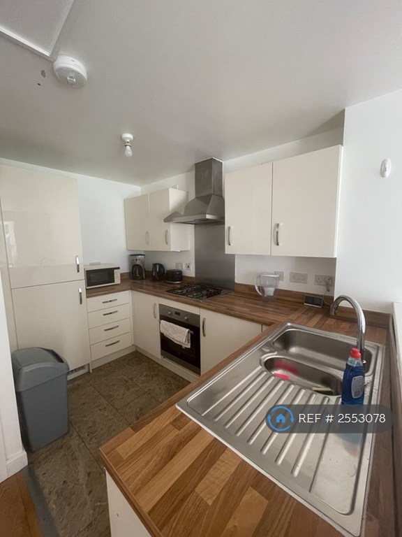 4 bedroom house in Lockside Place, Coventry, CV1 (4 bed) (#2553078)