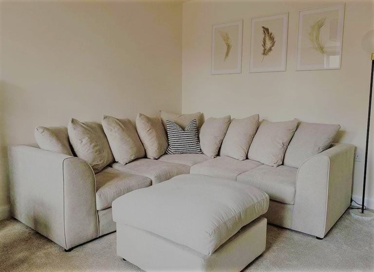 Deluxe liverpool sofa on sale | in Elephant and Castle, London | Gumtree
