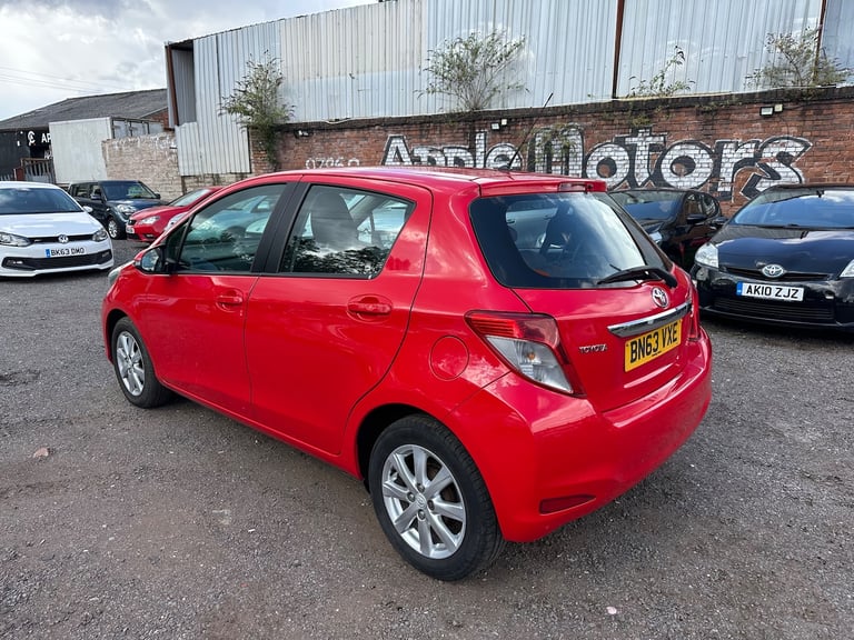 2013 Toyota Yaris 1.33 Dual VVT-i TR Hatchback 5dr Petrol Manual Euro 5 (101 ps)