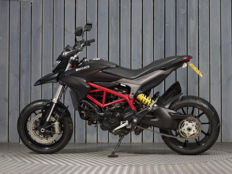 2013 13 DUCATI HYPERMOTARD 821