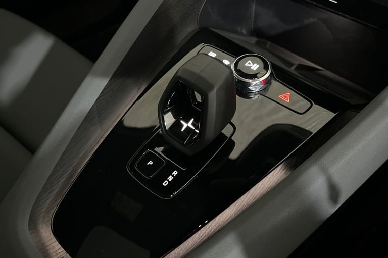 2024 74 POLESTAR POLESTAR 2 SINGLE MOTOR 82KWH LONG RANGE FASTBACK 5DR ELECTRIC 