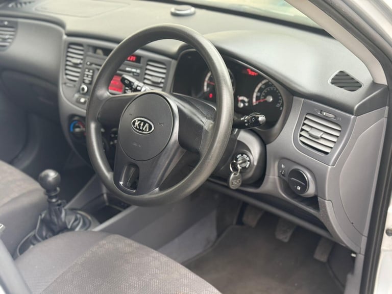 2010 Kia Rio 1.4 1 5dr HATCHBACK Petrol Manual