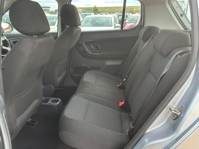 2013 Skoda Fabia 1.2 SE Euro 5 5dr HATCHBACK Petrol Manual