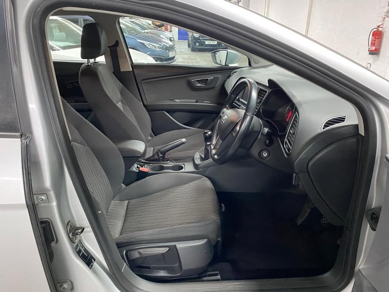 2013 SEAT Leon 1.6 TDI Ecomotive CR SE Euro 5 (s/s) 5dr HATCHBACK Diesel Manual
