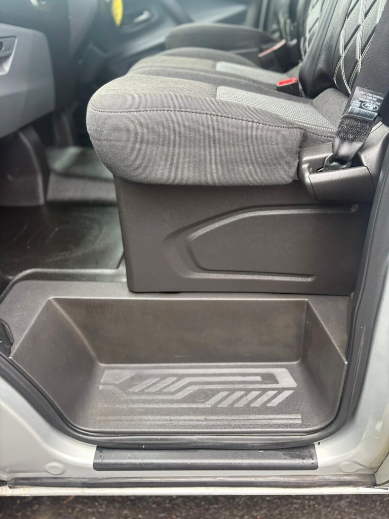 2015 Ford Transit Custom 2.2 TDCi 125ps Low Roof Trend Van PANEL VAN Diesel Manual