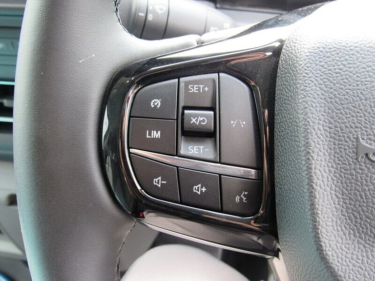 2024 Ford E-Transit 320 Limited LWB L2 GREY AUTOMATIC VAN WITH SAT NAV REAR CAMERA TWIN SIDE DO P...