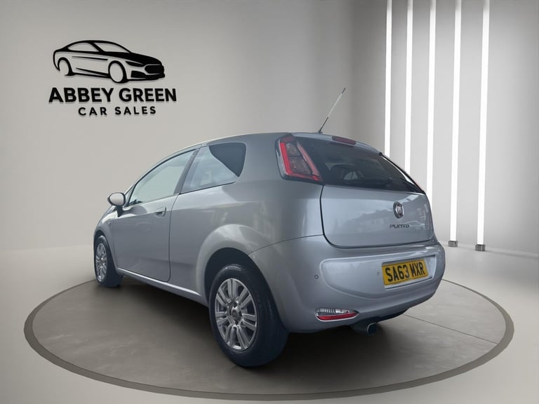 2013 Fiat Punto 1.4 Easy 3dr HATCHBACK Petrol Manual