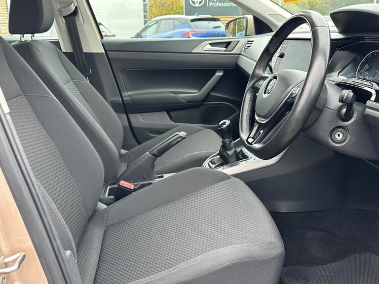 2018 Volkswagen Polo 1.0 SE Euro 6 (s/s) 5dr HATCHBACK Petrol Manual