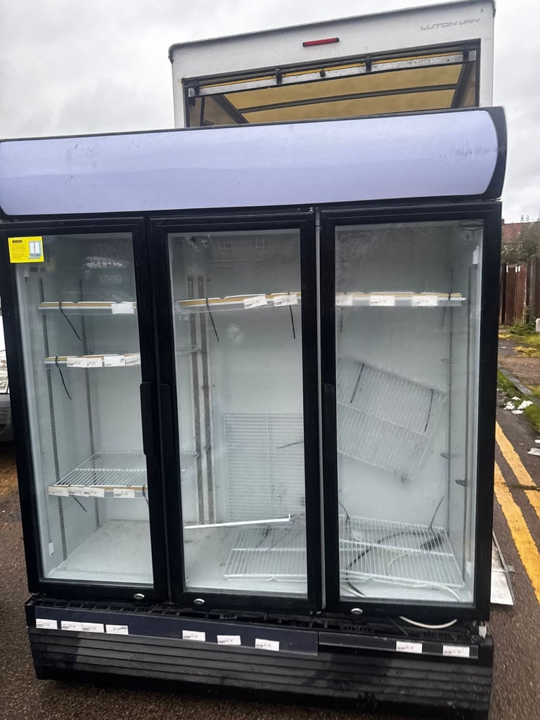 Commercial upright triple door glass display fridge cafe restaurant 