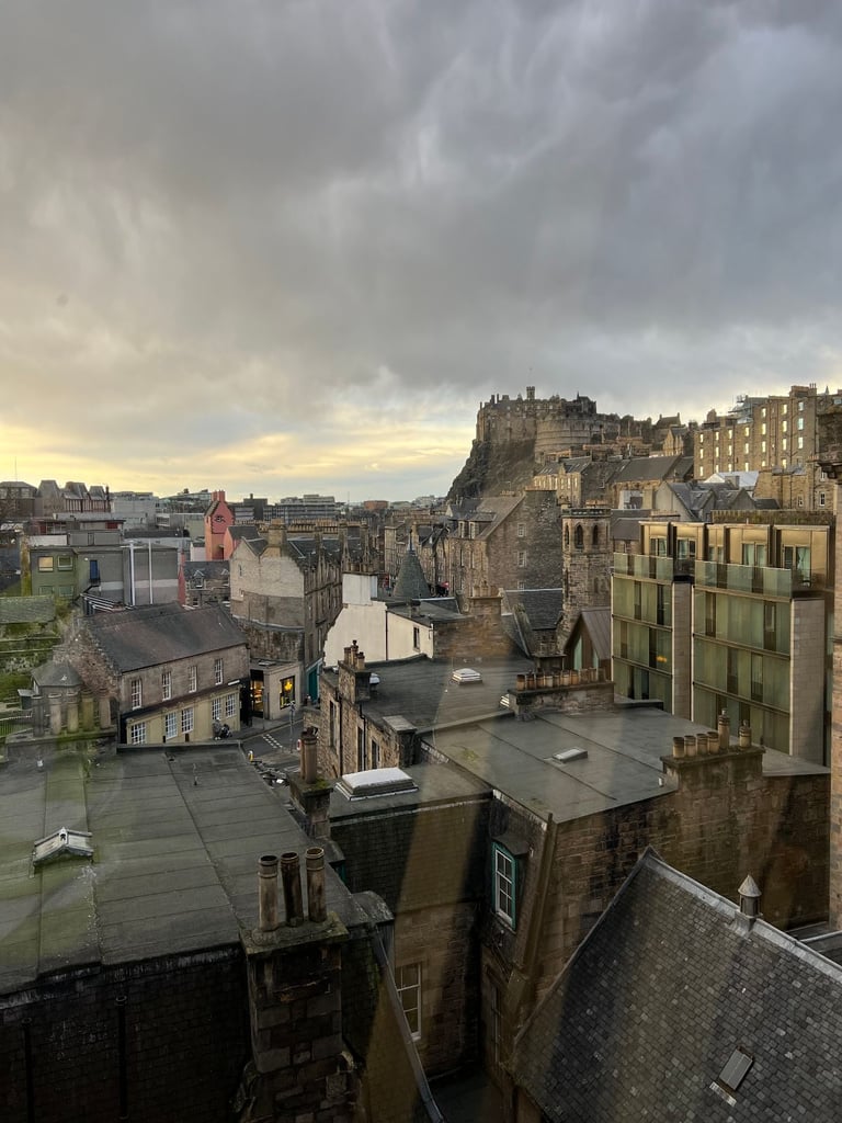 📢 Job Opportunity in Central Edinburgh!