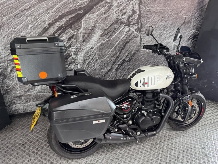 ROYAL ENFIELD HUNTER 350 2024