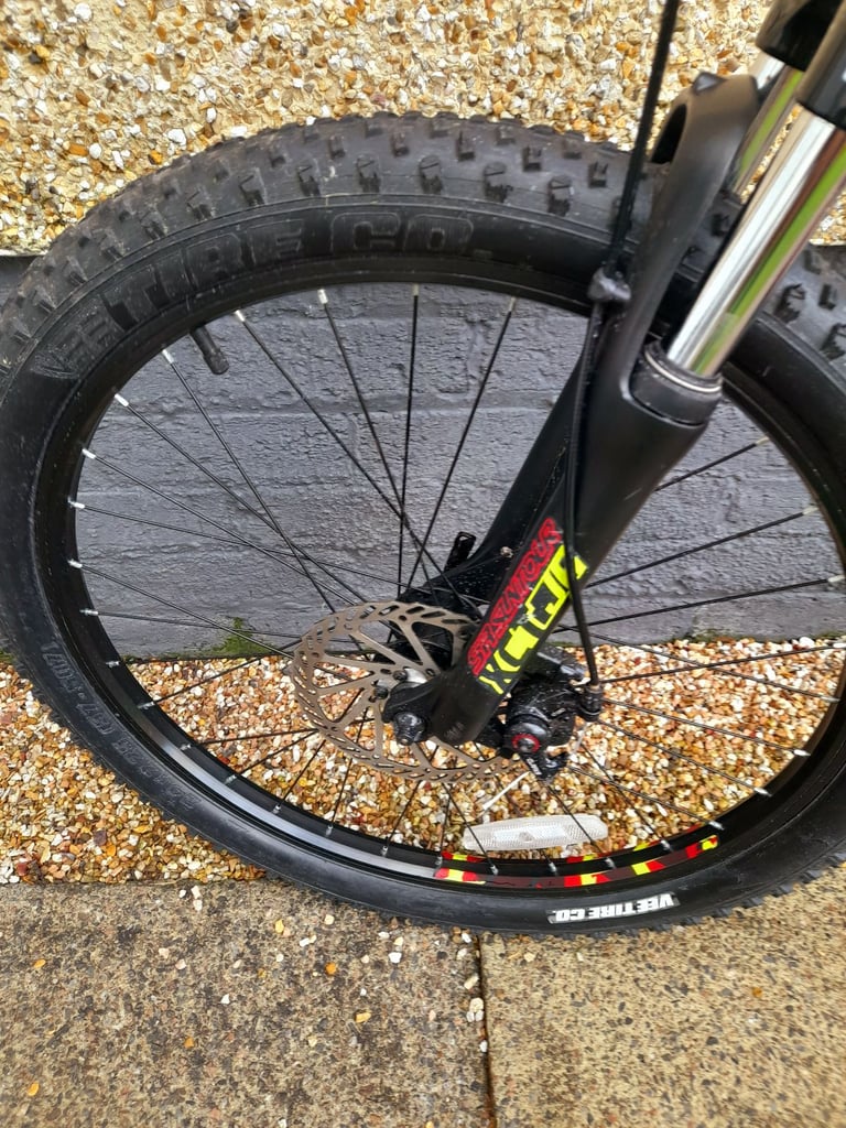 Carrera blast Mountain bike 24 inch wheel