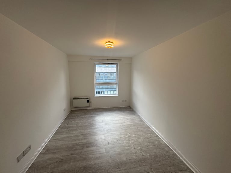 WALLACE STREET, Modern 2 Bedroom Apartment TO LET – £1,095 PCM