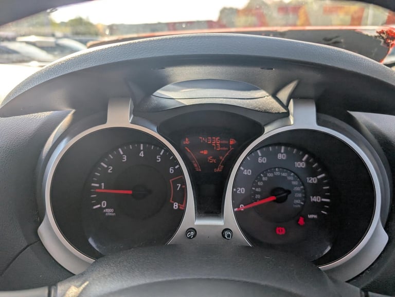 2014 Nissan Juke 1.6 Visia SUV 5dr Petrol Manual Euro 5 (94 ps) SUV Petrol Manual