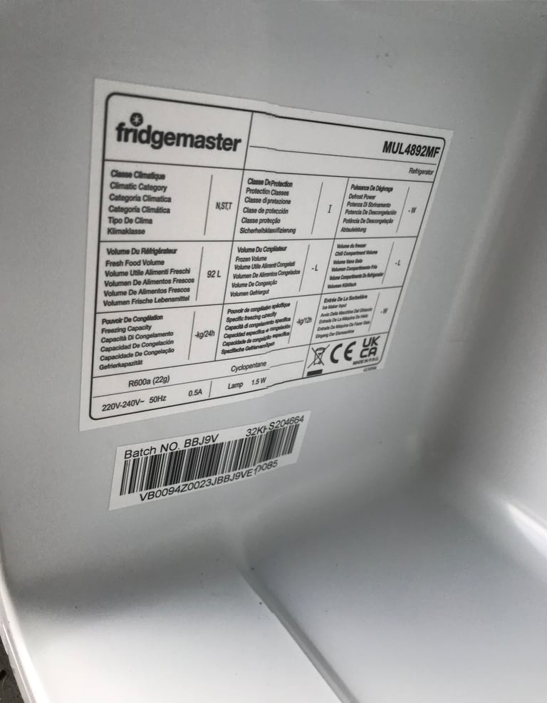 image for FridgeMaster small size under work counter fridge 