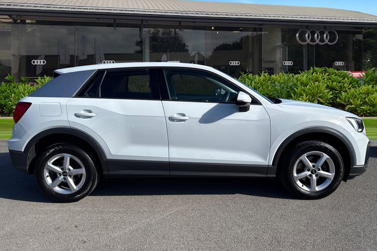 2021 Audi Q2 Technik 30 TFSI  110 PS 6-speed SUV PETROL Manual