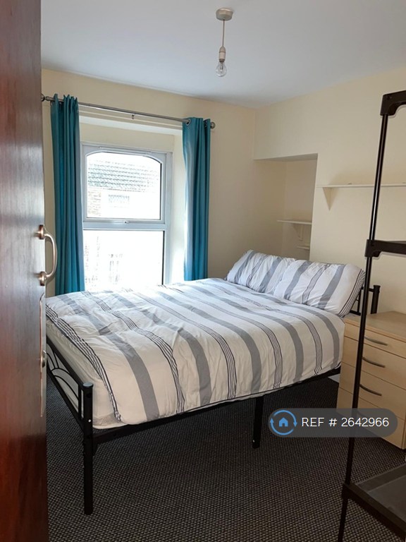 1 bedroom in Neath Road, Swansea, SA6 (#2642966)