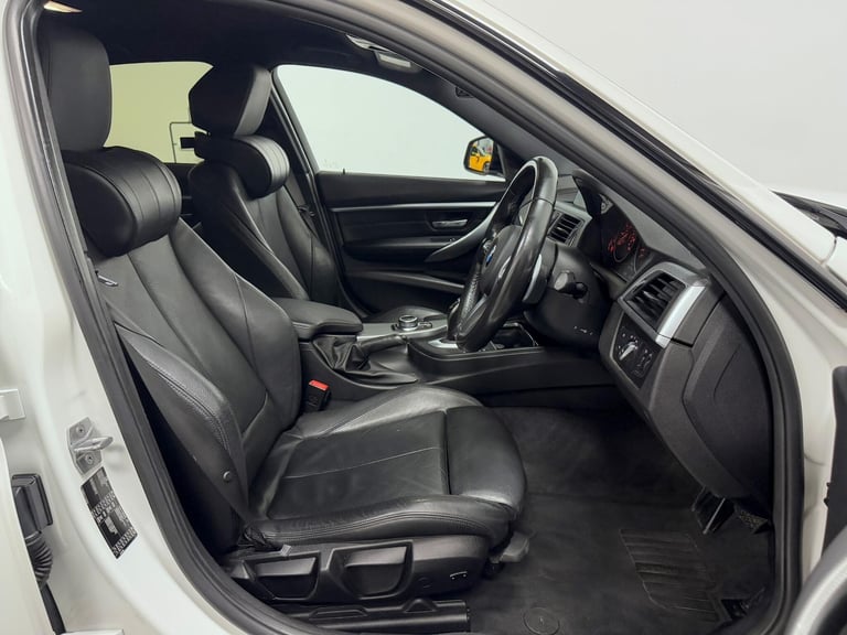 2019 BMW 3 Series 320i M Sport Shadow Edition Saloon SALOON Petrol Automatic