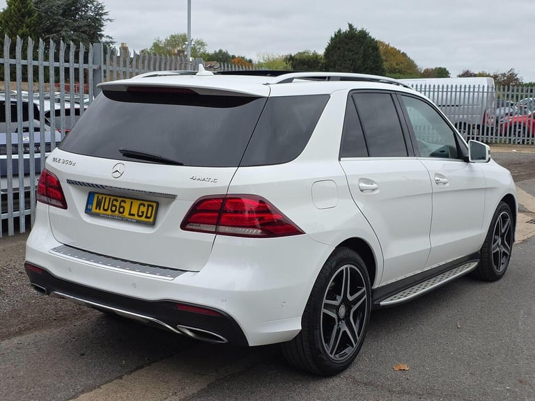 MERCEDES-BENZ GLE CLASS 3.0 GLE350d V6 AMG Line (Premium) G-Tronic 4MATIC Euro