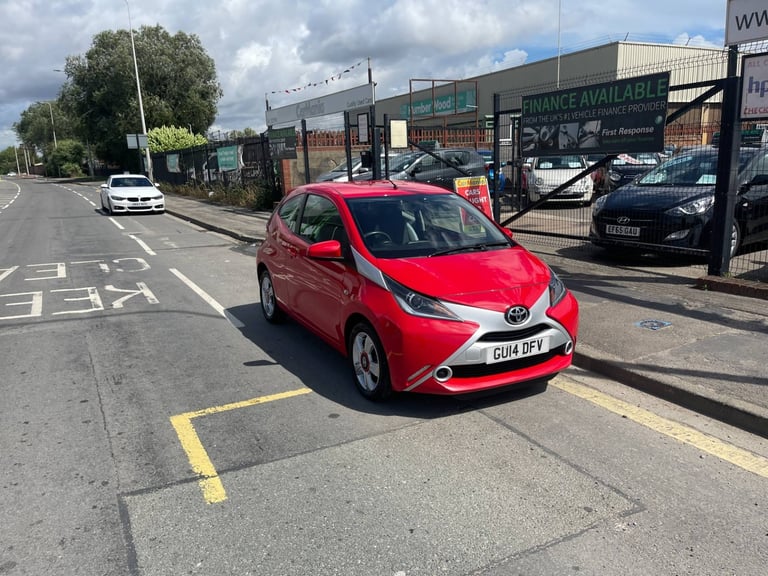 2014 Toyota AYGO 1.0 VVT-i X-Play 3dr ONLY £20 ROAD TAX PA  *WAS £5695 SAVE £1200 NOW £4495* HATC...