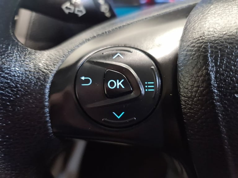 FORD TRANSIT CONNECT 1.5 240 ECOBLUE TREND AUTO L2 120 BHP COMBI VAN