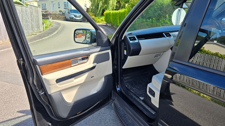 Land Rover, RANGE ROVER SPORT, Estate, 2010, Semi-Auto, 2993 (cc), 5 doors
