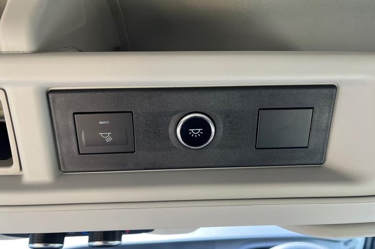 2023 Ford Transit 460 Leader AUTO L4 H3 ELWB High Roof 17 Seat Minibus RWD 2.0 EcoBlue 165ps, Min...