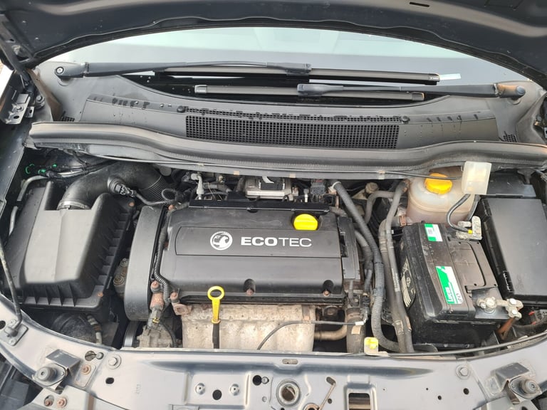 2014 Vauxhall Zafira 1.8i Exclusiv 5dr MPV Petrol Manual