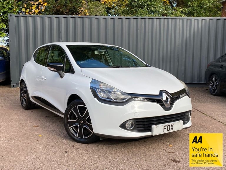 2015 15 RENAULT CLIO 1.2 16V DYNAMIQUE MEDIANAV HATCHBACK 5DR PETROL MANUAL EURO