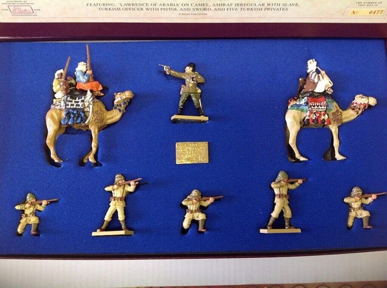 Britains Collectable Toy Soldiers Lawrence of Arabia boxed set 9 photos