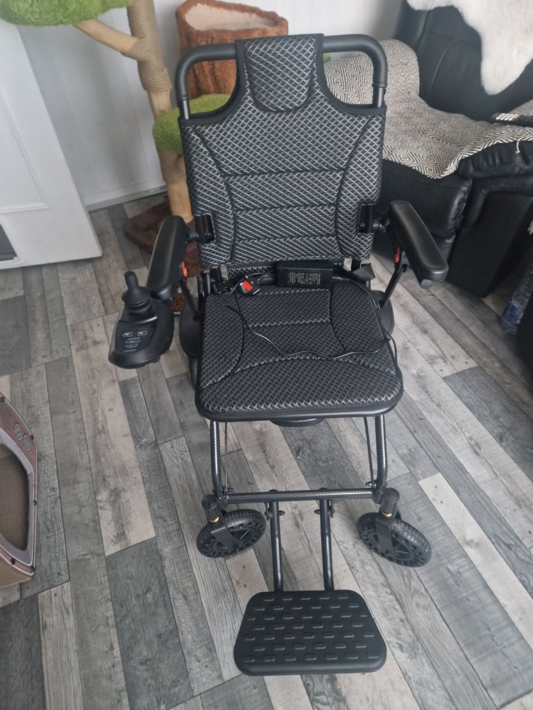 Electric wheelchair (Light Weight)