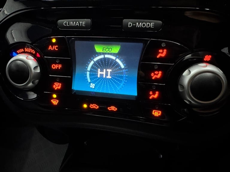 2016 Nissan Juke 1.6 Tekna 5dr Xtronic HATCHBACK PETROL Automatic