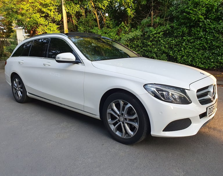 image for Benz C220 SPORT BLUETEC Diesel Estate. Full Panoramic Roof - SAT NAV - Parking Sensors