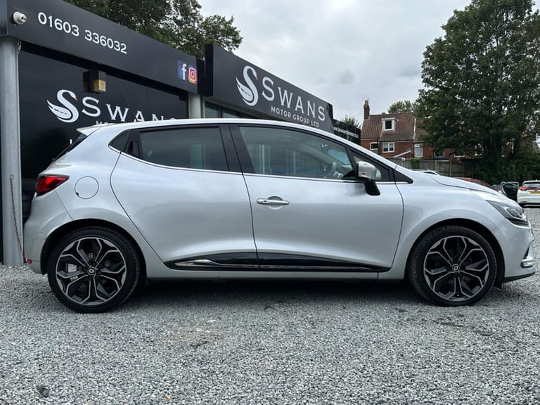 2018 Renault Clio 0.9 Iconic TCe 90 Petrol Manual 5 Door Hatchback Silver