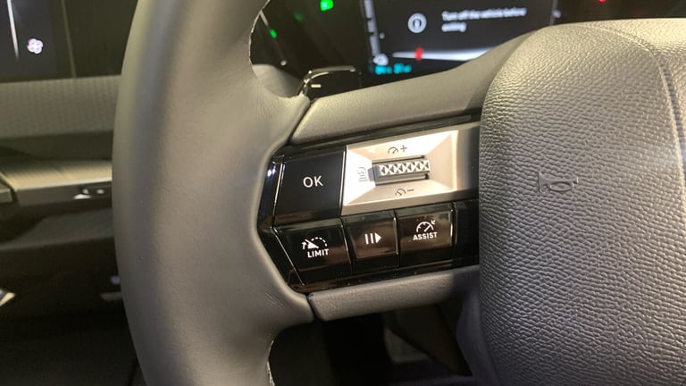 2025 DS Automobiles DS 4 1.6 E-TENSE 12.4kWh Rivoli Hatchback 5dr Petrol Plug-in Hybrid EAT8 Euro...