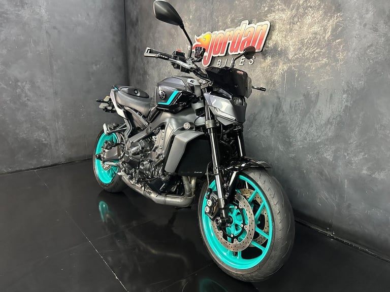 2024 Yamaha MT-09 900 Hyper-naked Euro 5