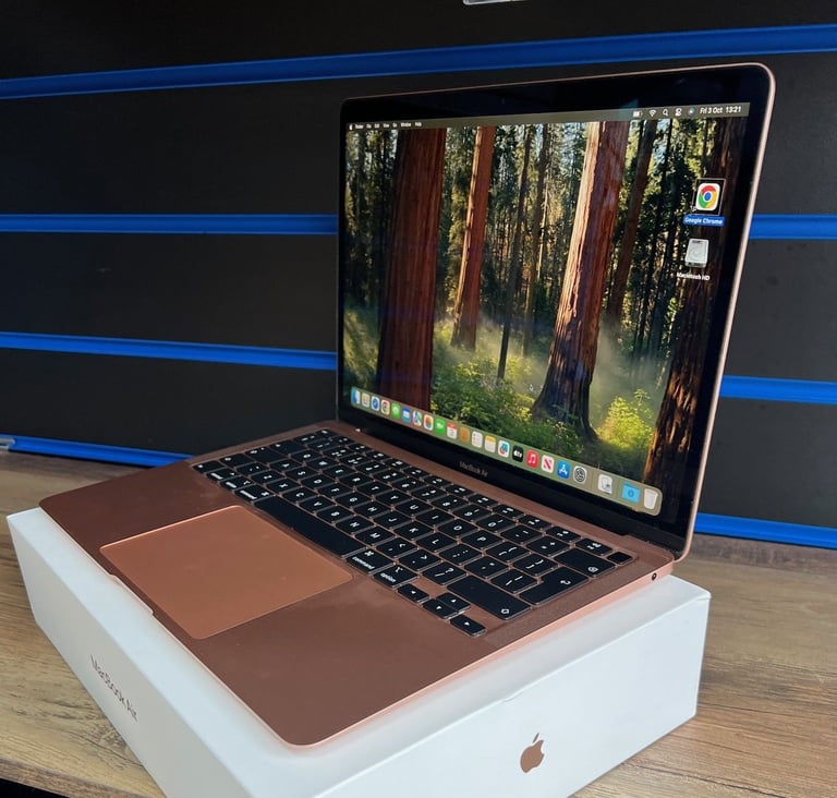 Apple MacBook Air 13” – Rose Gold (2020, Retina Display)